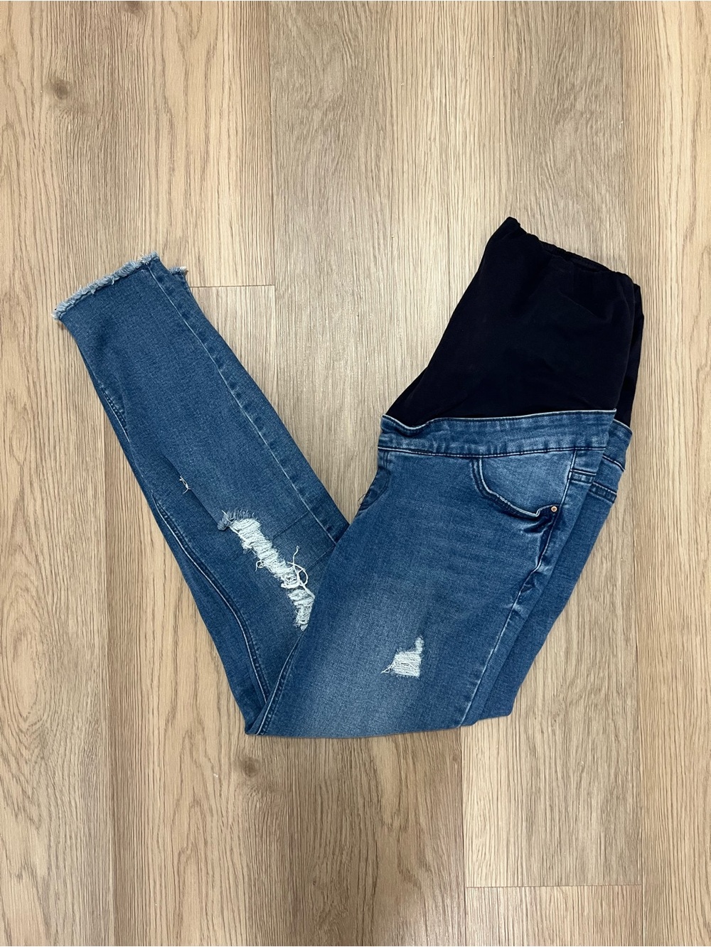 New Look Maternity Jenna Over Bump Skinny Jeans Distressed US 6